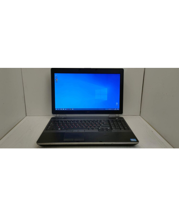 Ноутбук Б-клас Dell Latitude E6530 / 15.6 (1366x768) TN / Intel Core i5 - 3210M (2 (4) ядра по 2.5-3.1 GHz) / 4 GB DDR3 / 120 GB SSD / Intel HD Graphics 4000 / WebCam / без АКБ фото_1