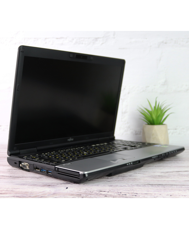 Ноутбук 15.6 Fujitsu LifeBook E782 Intel Core i5-3210M 6Gb RAM 256Gb SSD HD+ фото_1