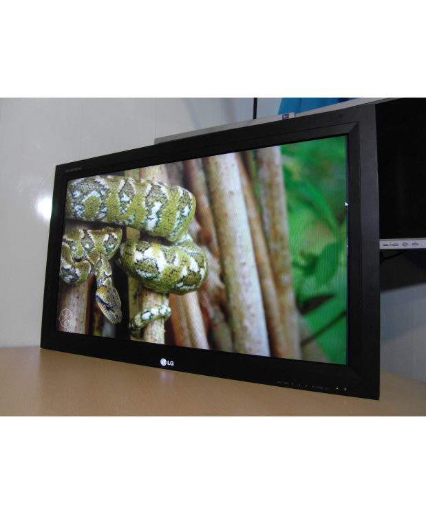 37 TV LCD LG M3701CE S-IPS HDMI фото_1