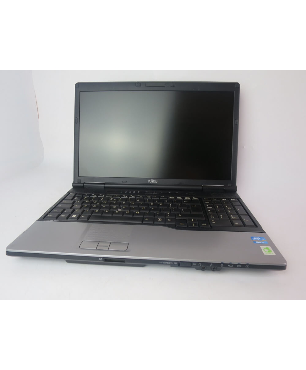 Ноутбук 15.6 Fujitsu Lifebook E752 Intel Core i7-3632QM 4Gb RAM 320Gb HDD фото_3