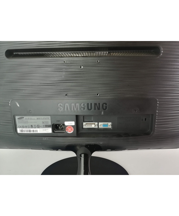 23.6 Samsung SyncMaster B2430L FULL HD TN + Film фото_3