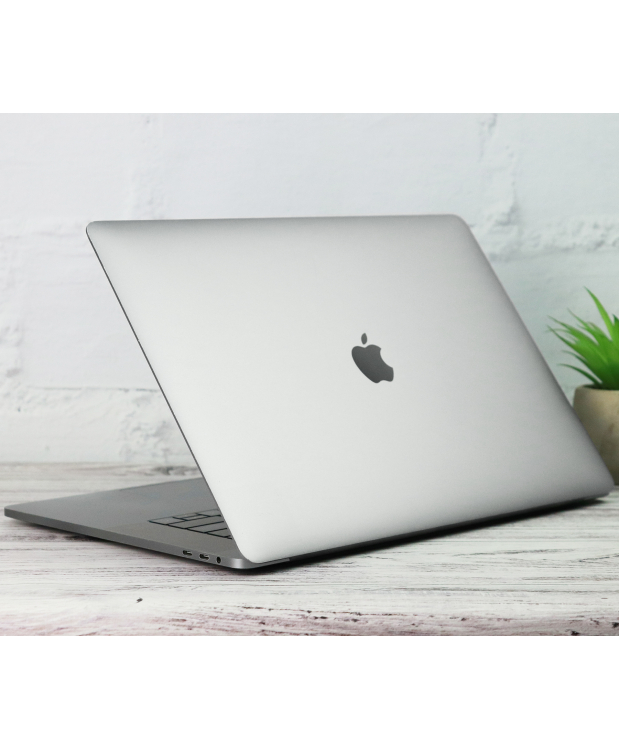 Ноутбук 15.4 Apple MacBook Pro 15-Inch 2017 A1707 Intel Core i7-7700HQ 16Gb RAM 256Gb SSD NVMe TouchBar IPS Retina Space Gray фото_2