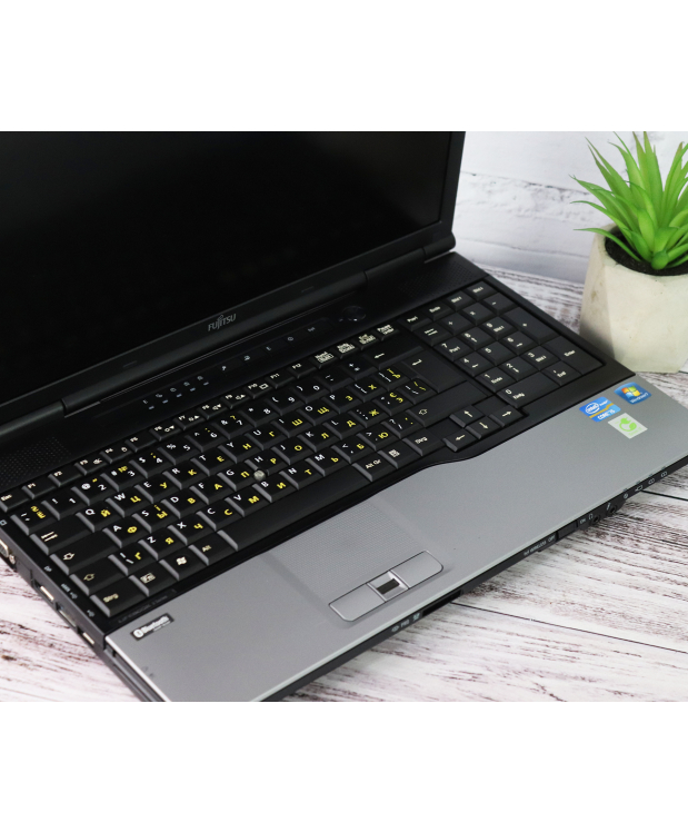 Ноутбук 15.6 Fujitsu LifeBook E782 Intel Core i5-3210M 6Gb RAM 256Gb SSD HD+ фото_10